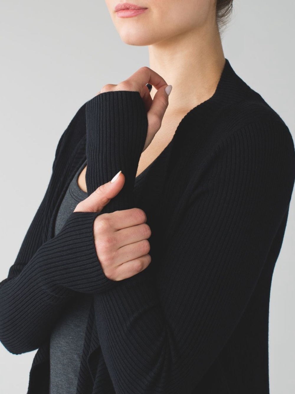 Lululemon Resolution Wrap
Black - Picture 5 of 15